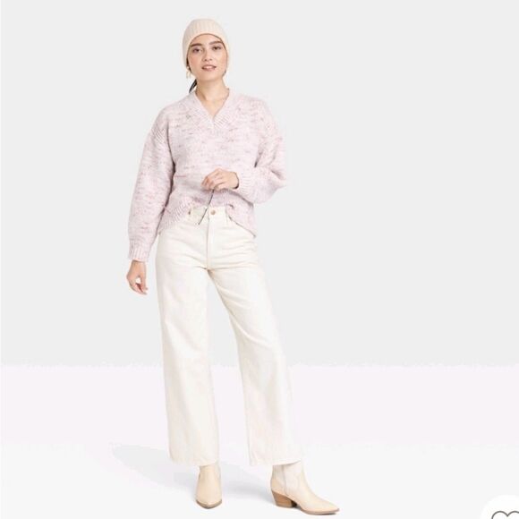 NWT Universal Thread Woman's V-neck Pullover Sweater - Picture 1 of 7